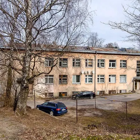 Modern Loft Centrally Located *