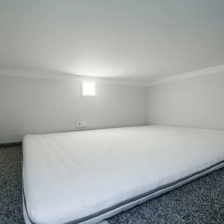 Modern Loft Centrally Located * 维尔纽斯