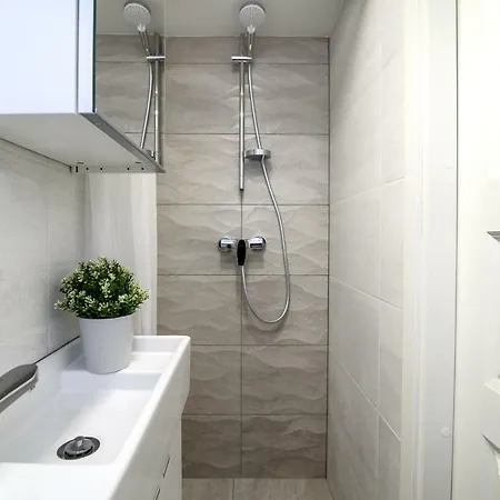 Modern Loft Centrally Located * 维尔纽斯